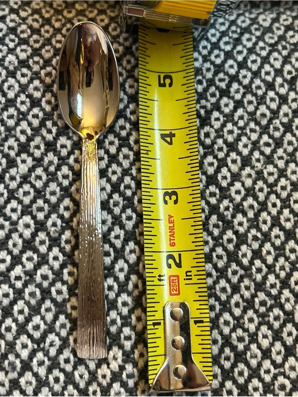 Vera Wang Polished Silver Stainless Steel Teaspoons (3)